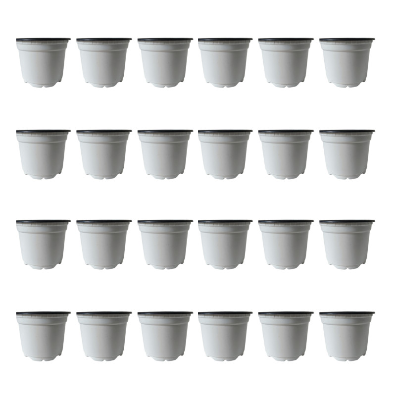 عکس گلدان پلاستیکی سفید