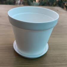 گلدان های پلاستیکی بزرگ