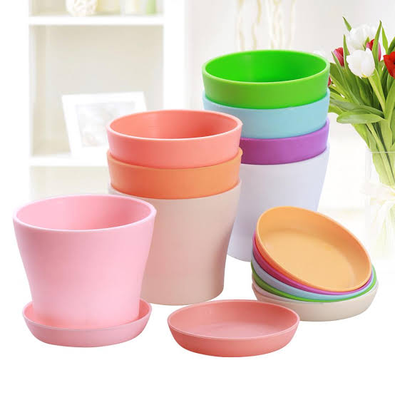 گلدان‌ های پلاستیکی دایره‌ای