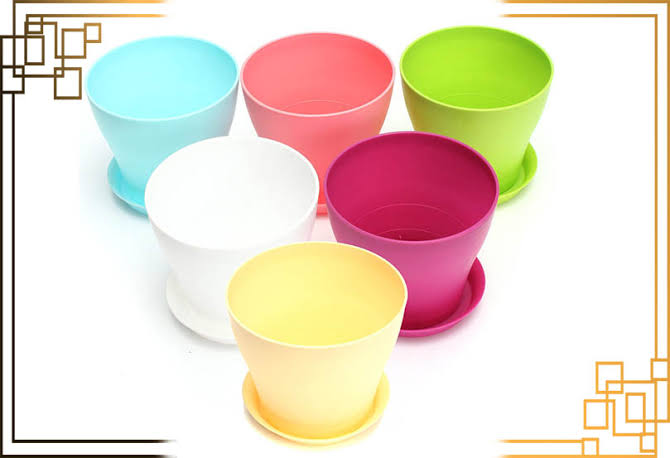 گلدان پلاستیکی