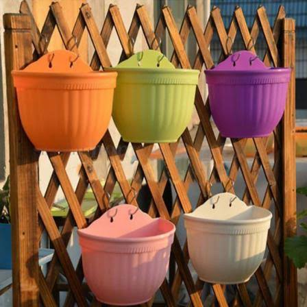 گلدان پلاستیکی